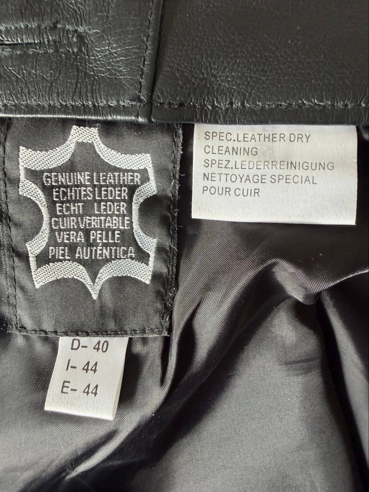 Zwarte leren rok - Maat 40 (M), Kleding | Dames, Maat 38/40 (M), Zwart, Ophalen of Verzenden, Gedragen