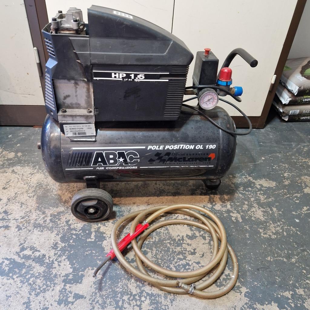 Abac lucht compressor 1.5 Hp met luchtpistool en slang, Doe-het-zelf en Verbouw, Compressors, Ophalen, Gebruikt, 6 tot 10 bar