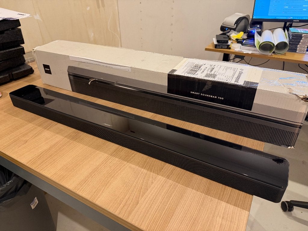 Bose soundbar 700 zwart - Second life - als nieuw, Avenida Ingeniero Conde de Torroja 24, 28022 Madrid, Ophalen of Verzenden, Zo goed als nieuw