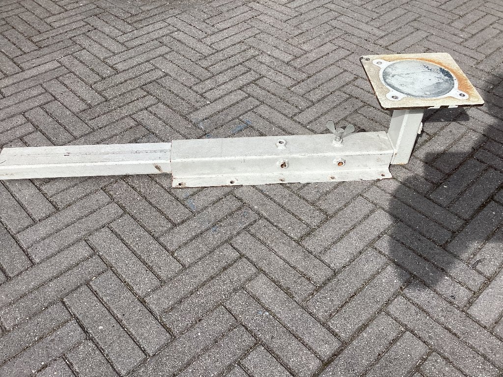 uitschuifbare bankschroefsteun, Ophalen
