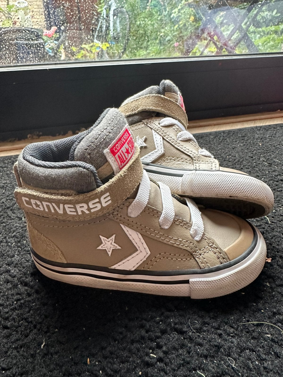 Converse all stars 22, Schoentjes, Jongetje of Meisje, Ophalen of Verzenden, Zo goed als nieuw