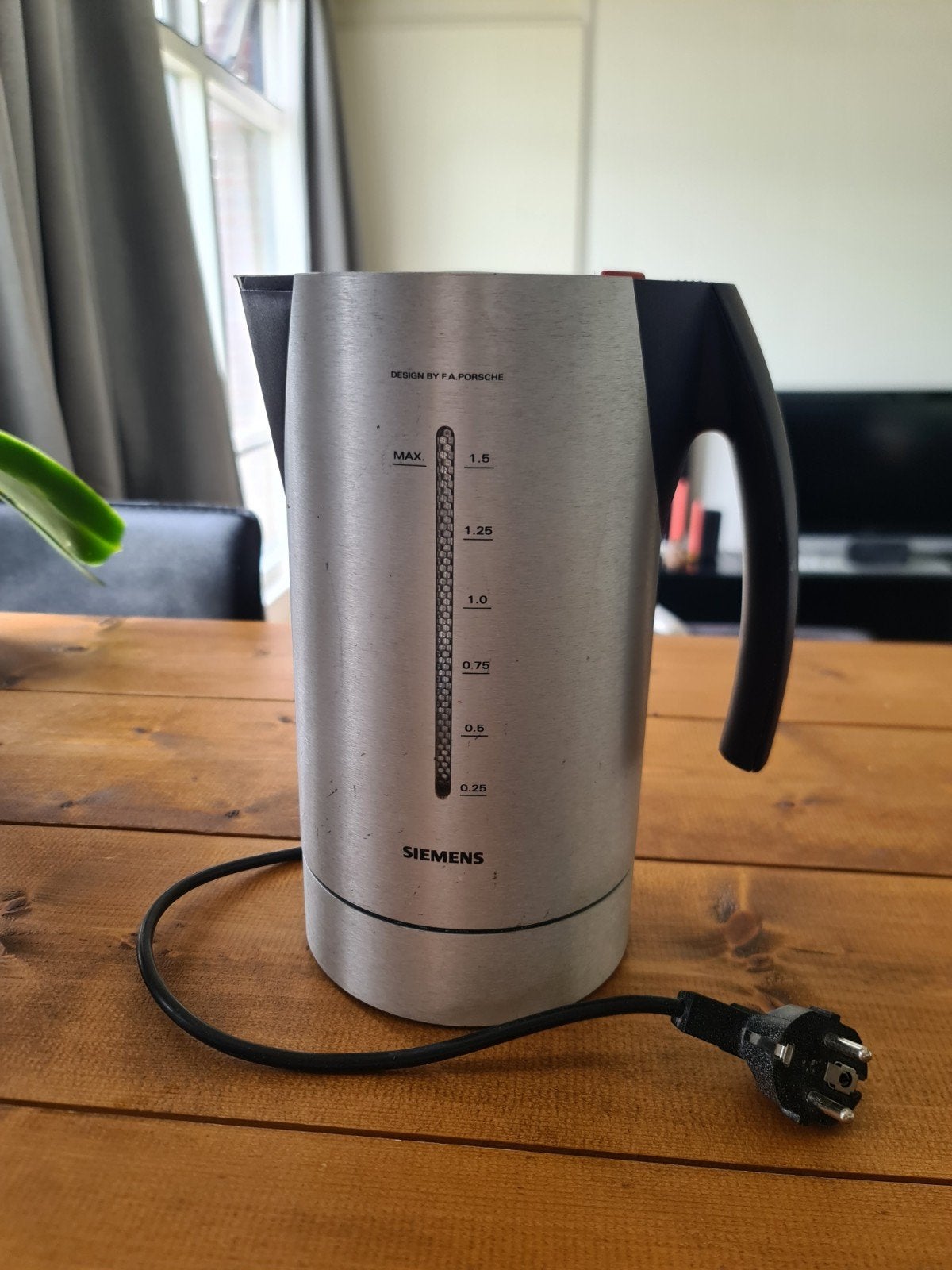 Siemens waterkoker te koop, 1 tot 2 liter, Ophalen of Verzenden, Gebruikt