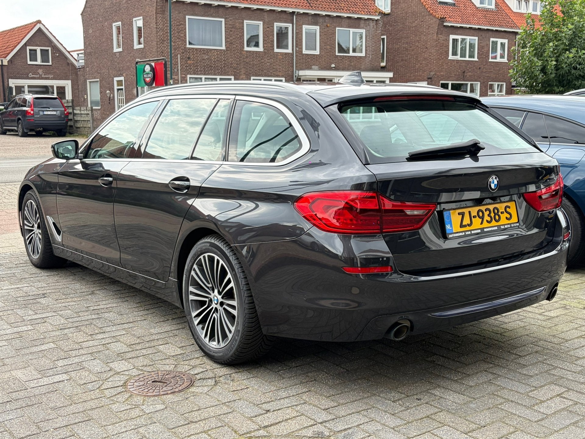 Foto 3 van BMW 5-serie Touring 520i High Executive Edition,Panoramadak,