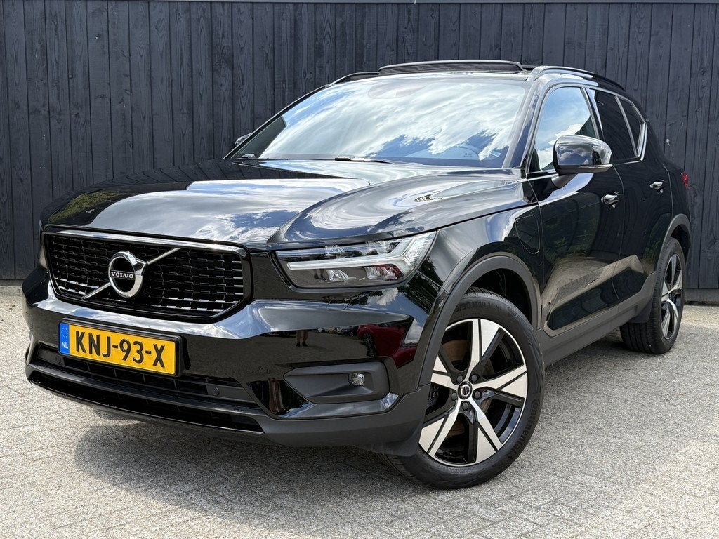 Volvo XC40 1.5 T5 Recharge R-Design (bj 2021, automaat), Auto's, Volvo, 12 maanden, Automatische klimaatregeling, Zwart, Plug-in hybride