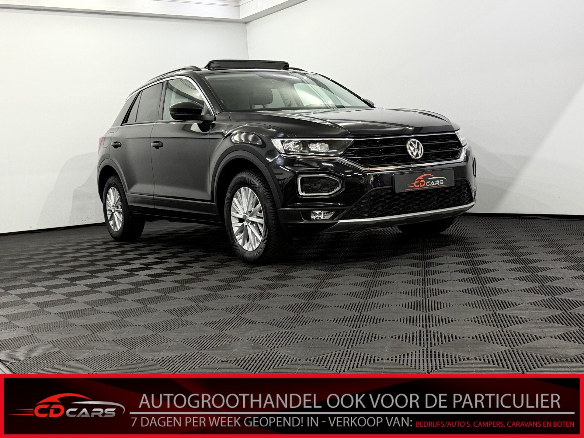 Volkswagen T-Roc 1.5 TSI Style Panoramadak, Camera, Apple ca, Auto's, Stof, Euro 6, 4 cilinders, 150 pk