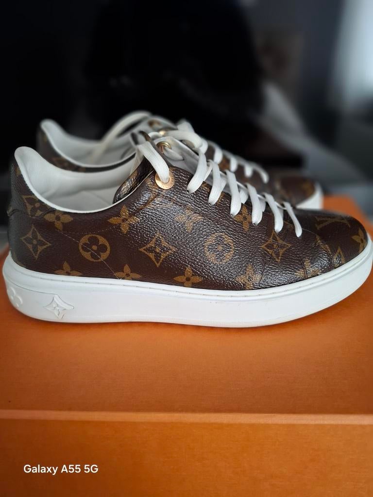 Originele Louis Vuitton Sneakers Dames Maat 39, Bruin, Louis Vuitton, Ophalen of Verzenden, Sneakers of Gympen