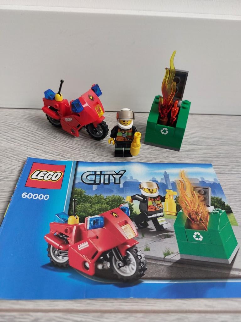 Lego City 60000 Fire Motorcycle!
Compleet!!, City, Lego, Ophalen of Verzenden, Zo goed als nieuw