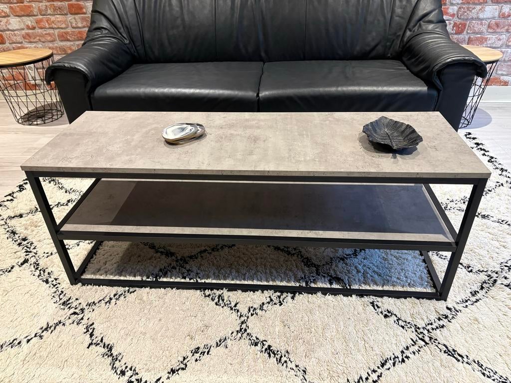Salontafel/side table - grijs kunststofblad en stalen frame, Huis en Inrichting, Tafels | Salontafels, Ophalen, 100 tot 150 cm