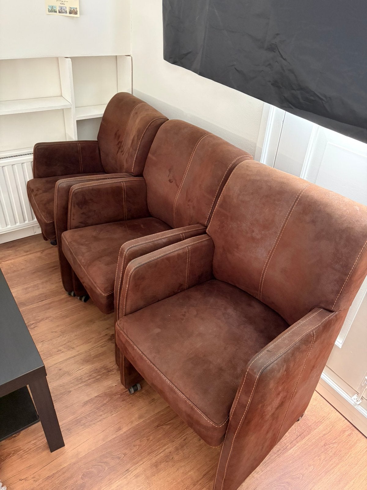 Brown leather chairs, Ophalen, Eenpersoons, 75 tot 100 cm, Zo goed als nieuw