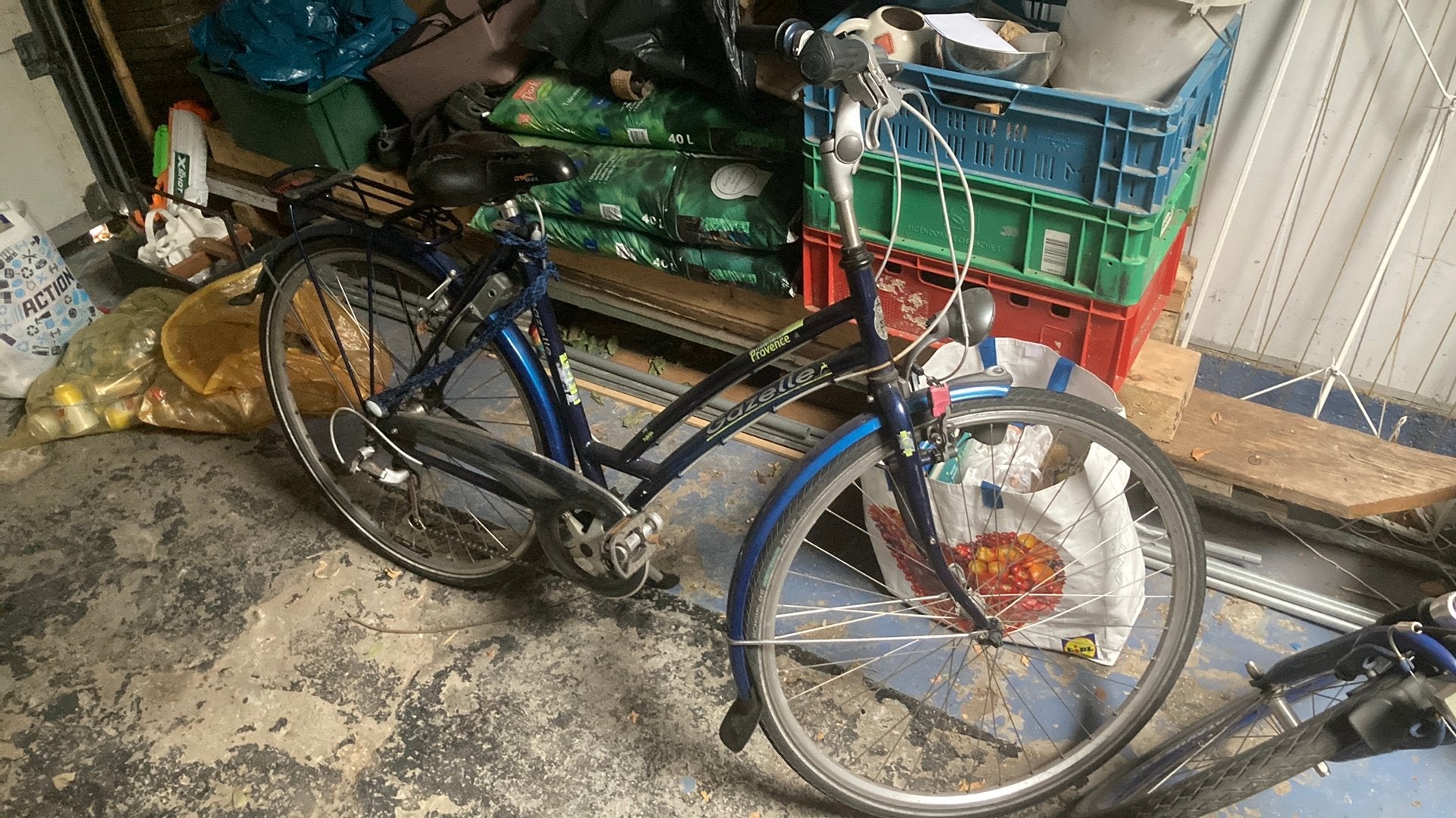 Damesfiets gazelle 28 inch, Fietsen en Brommers, Fietsen | Tandems, 55 cm of meer, Ophalen of Verzenden, Zo goed als nieuw, Minder dan 10 versnellingen