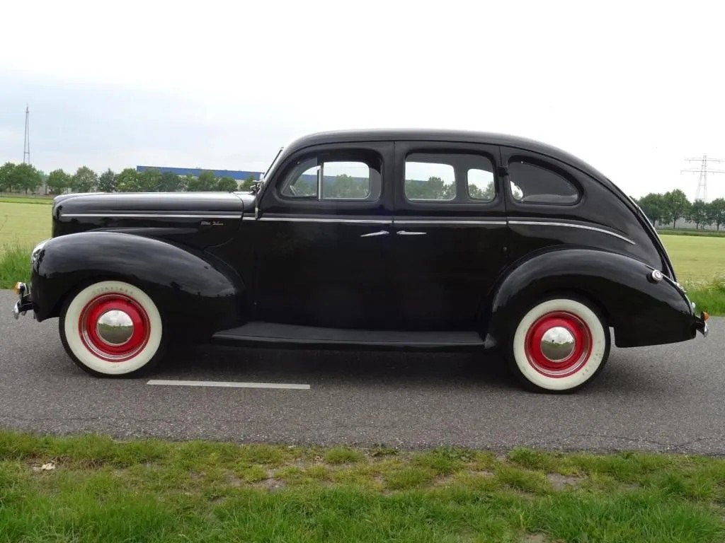 Ford DE LUXE V8, *MOOIE OLDTIMER | RIJDT SUPER, Stof, Gebruikt, Overige carrosserieën, Zwart