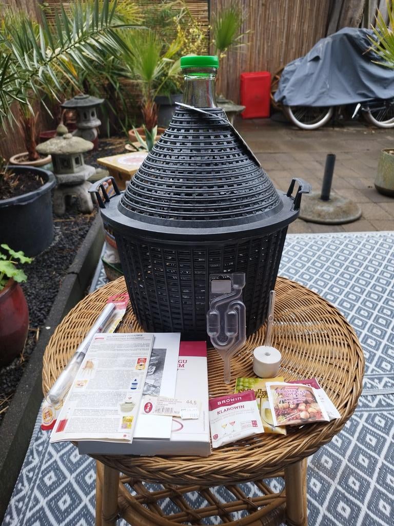 Wijnmaakset: mandfles, waterslot en toebehoren Nieuw!, Ophalen of Verzenden, Nieuw