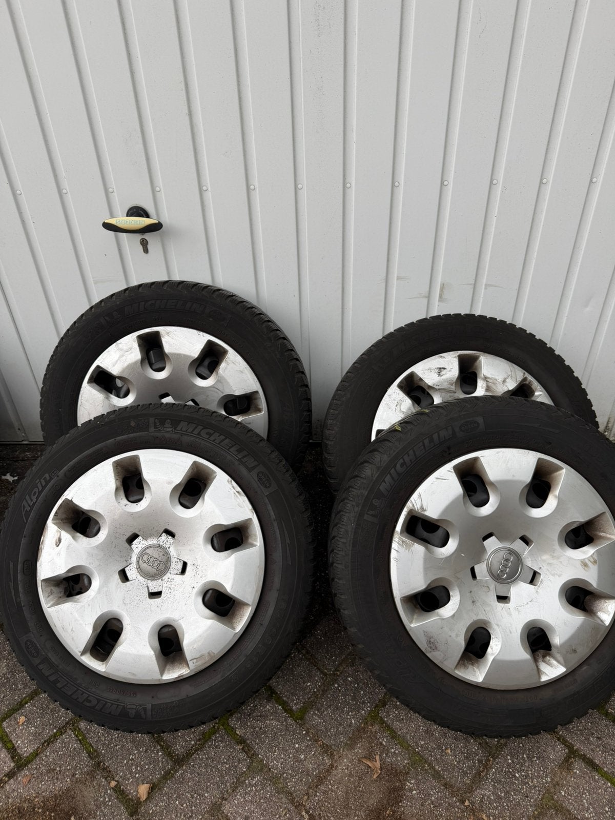 Audi A1 - Winterset Michelin - 185/60/15, Auto-onderdelen, 15 inch, Banden en Velgen, 185 mm, Winterbanden