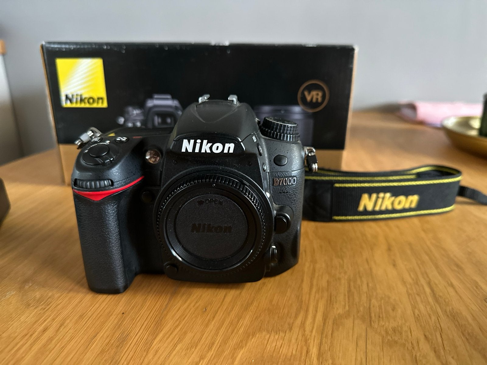 Nikon D7000 spiegelreflexcamera met 2 originele accu's, Ophalen, Gebruikt, Spiegelreflex, Accu