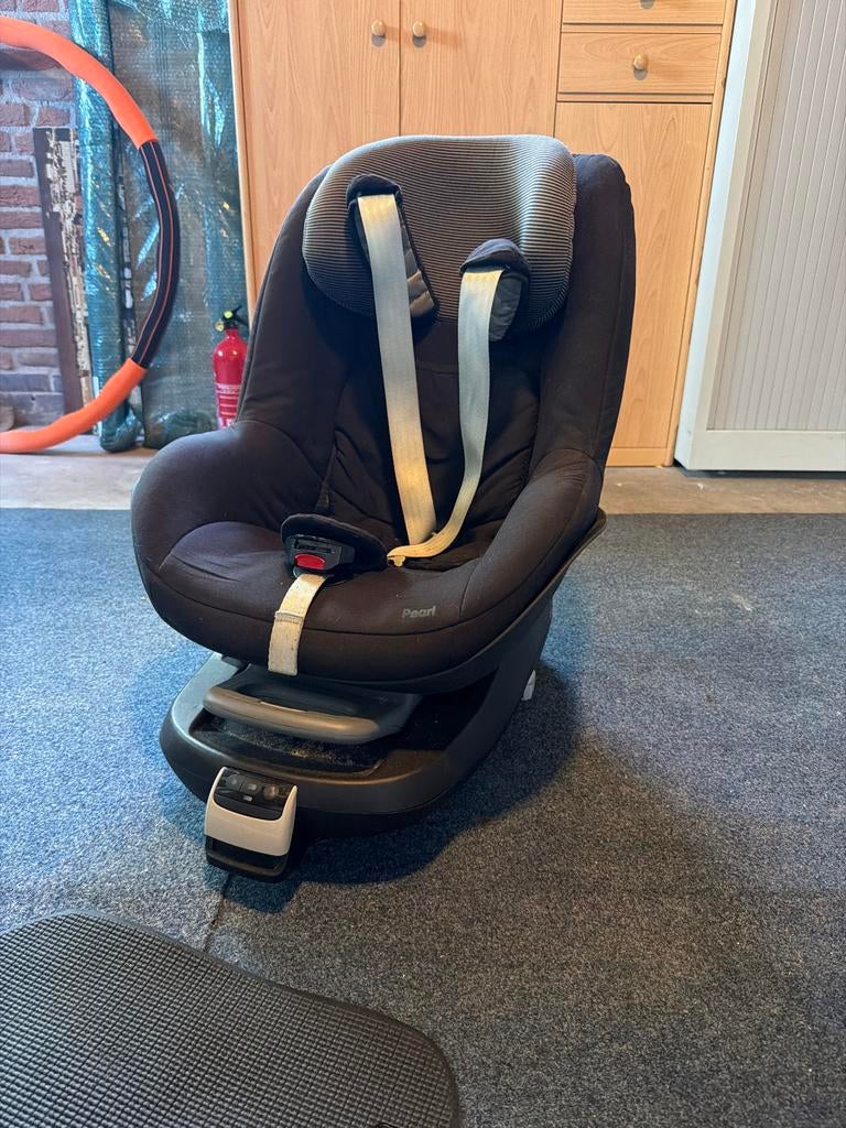 Maxi-Cosi Pearl autostoel met FamilyFix base, Gebruikt, Verstelbare rugleuning, 9 t/m 18 kg, Ophalen of Verzenden