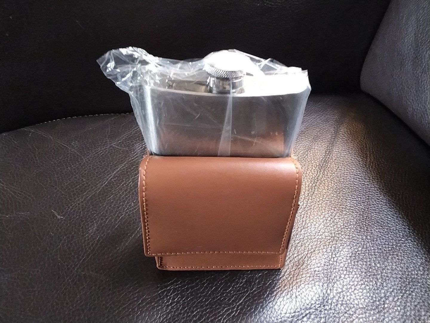 nieuwe heupflacon met leren tas voor aan de broekriem, Ophalen of Verzenden