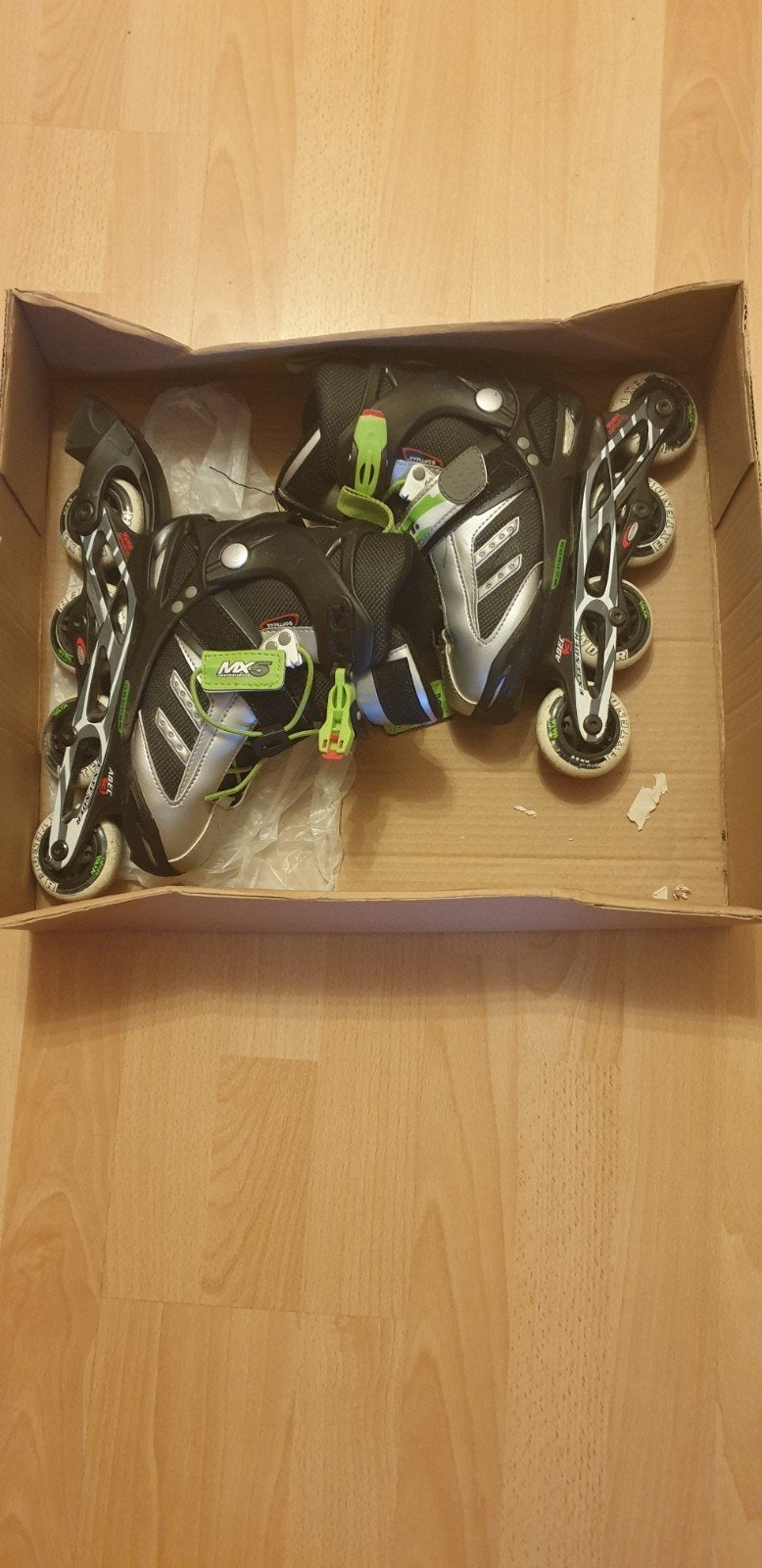 MX5 Inline Skates - Verstelbaar Maat 28-32, Kinderen en Baby's, Speelgoed | Buiten | Rolschaatsen, Ophalen of Verzenden, Gebruikt