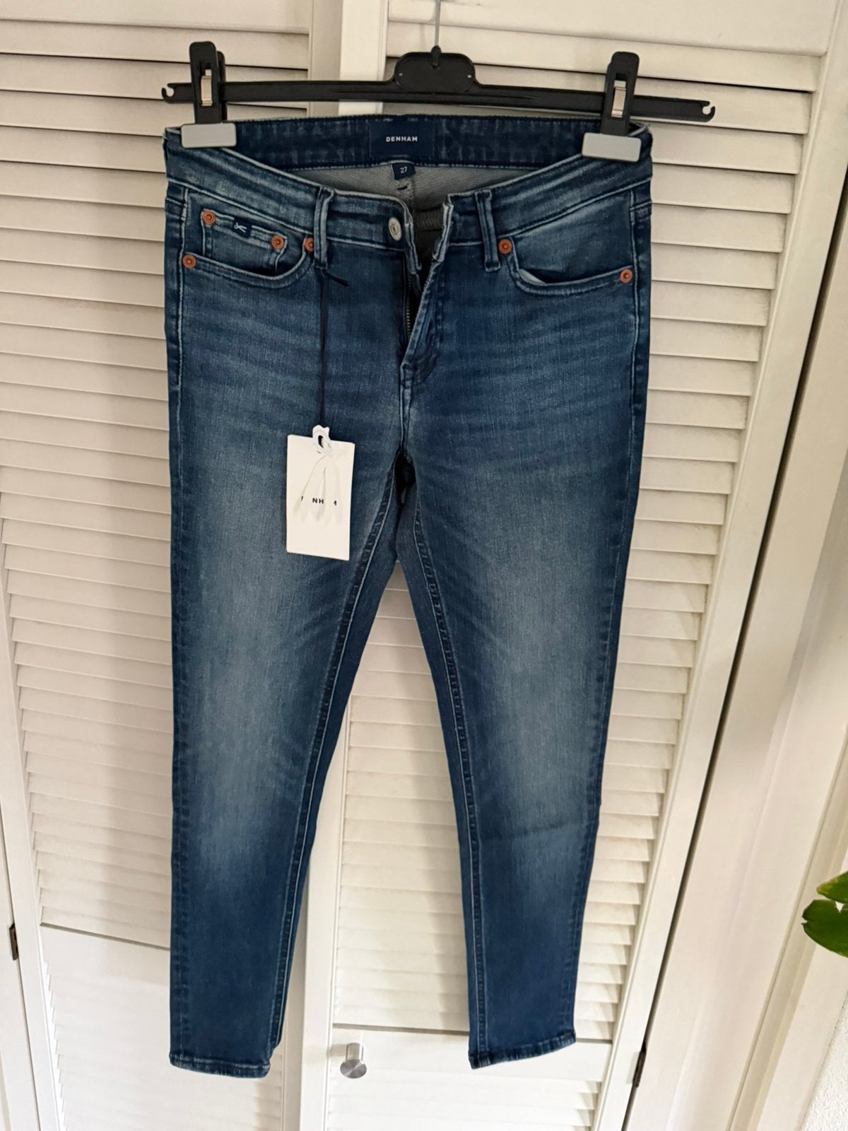 Nieuwe Denham kyo skinny mid rise 27-28, Verzenden, Nieuw, Blauw, W27 (confectie 34) of kleiner