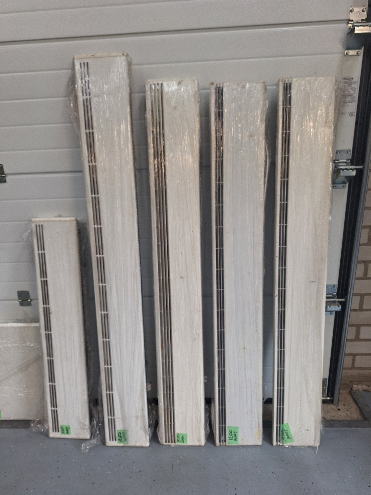 Elektrische radiatoren, Ophalen, 150 cm of meer, Radiator, 30 tot 80 cm