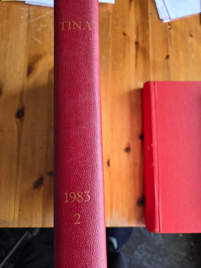Een ingebonden boek van Tina, Eén stripboek, Ophalen of Verzenden
