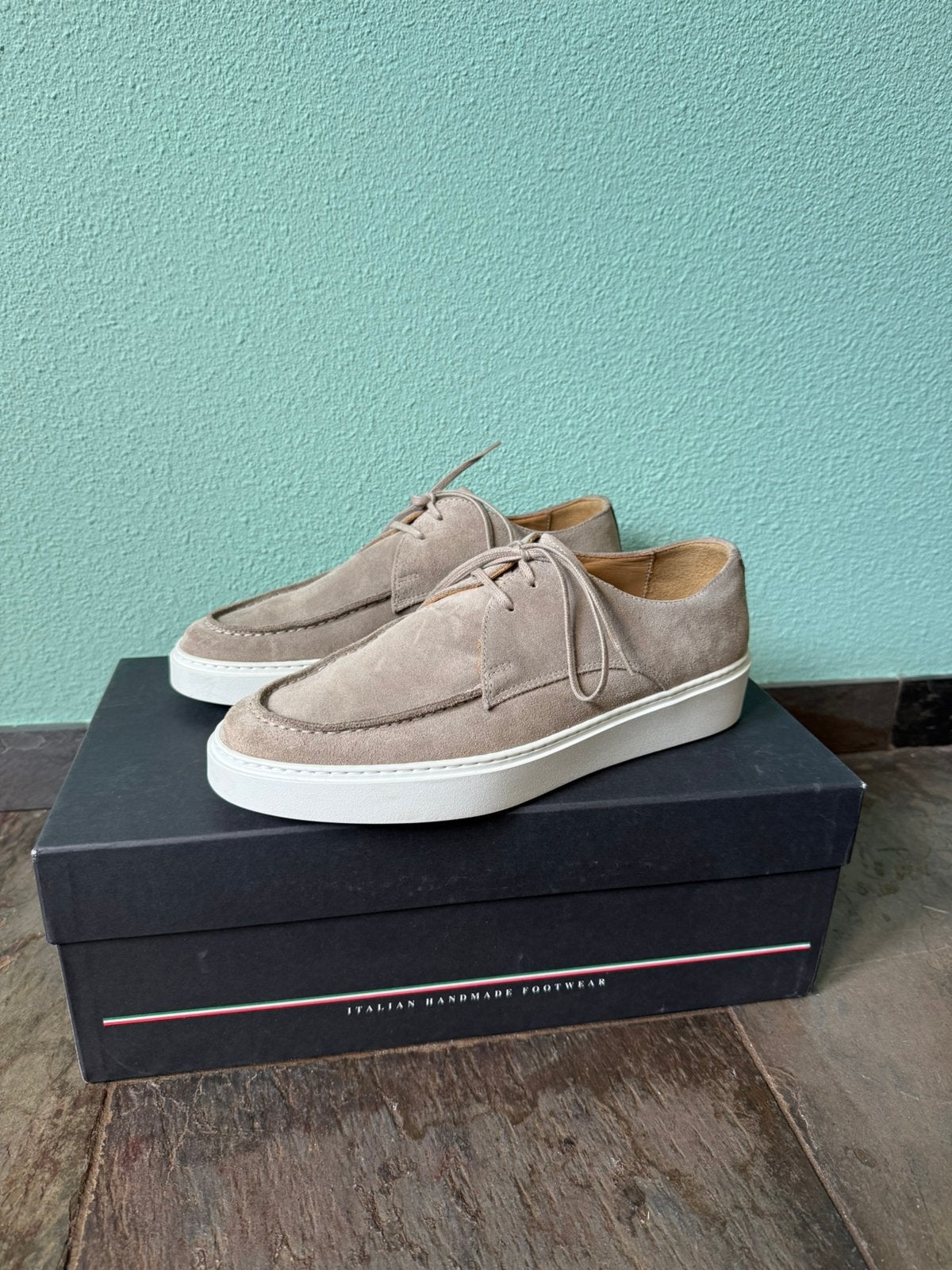 Giorgio loafers beige met veters suede, Kleding | Heren, Schoenen, Loafers, Overige kleuren, Ophalen of Verzenden, Zo goed als nieuw