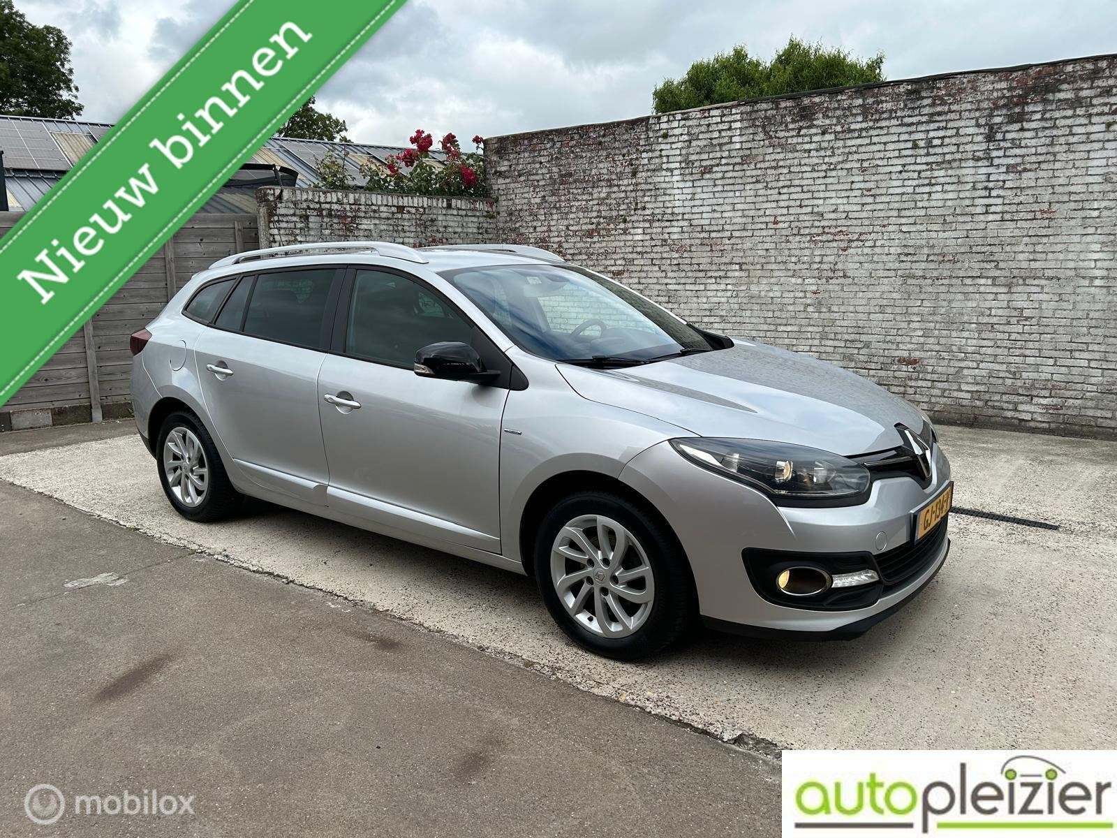 Renault Megane Estate 1.2 TCe Limited|cruise|navi|trekhaak, Auto's, Voorwielaandrijving, Euro 5, Gebruikt, Parkeersensor