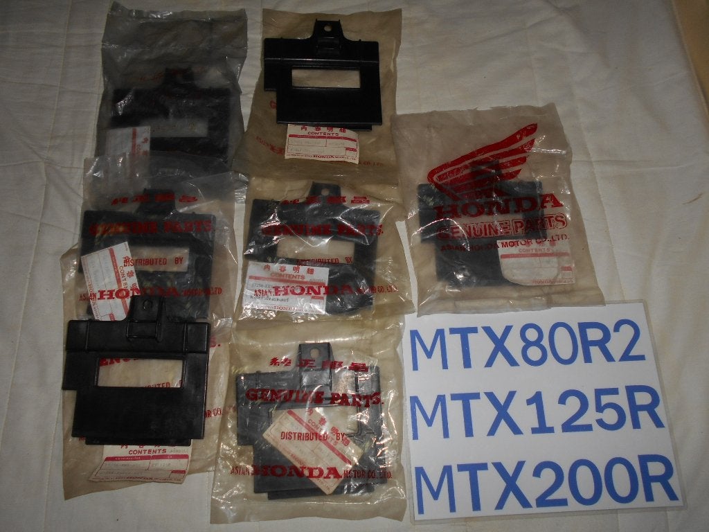 NOS Nieuwe Accu Deksel MTX80R2 - MTX125R/JD05 - MTX200R/MD07, Verzenden