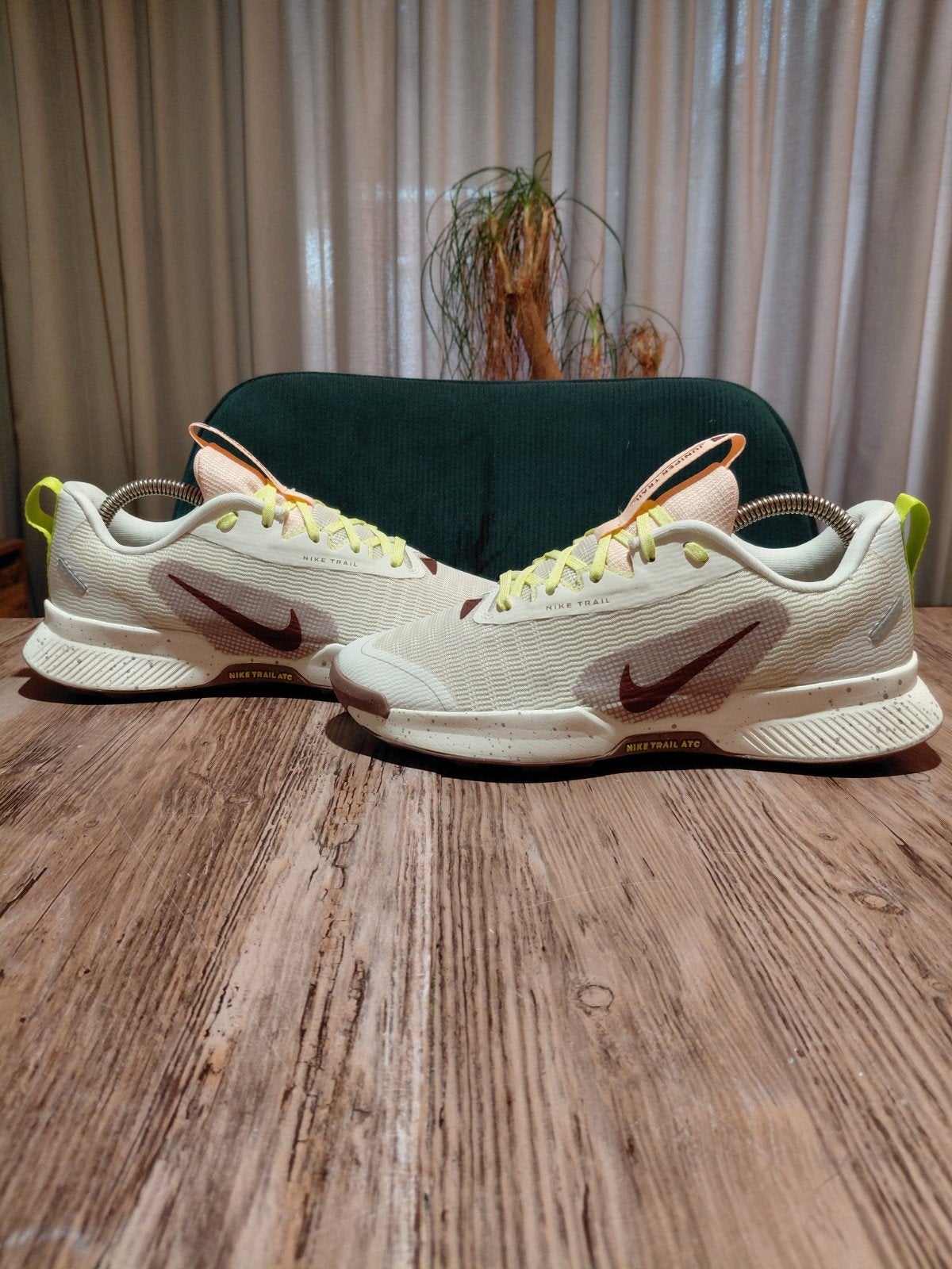 Nike Juniper Trail 3 'Dark Pony' Size 38, Beige, Nike, Ophalen of Verzenden, Sneakers of Gympen