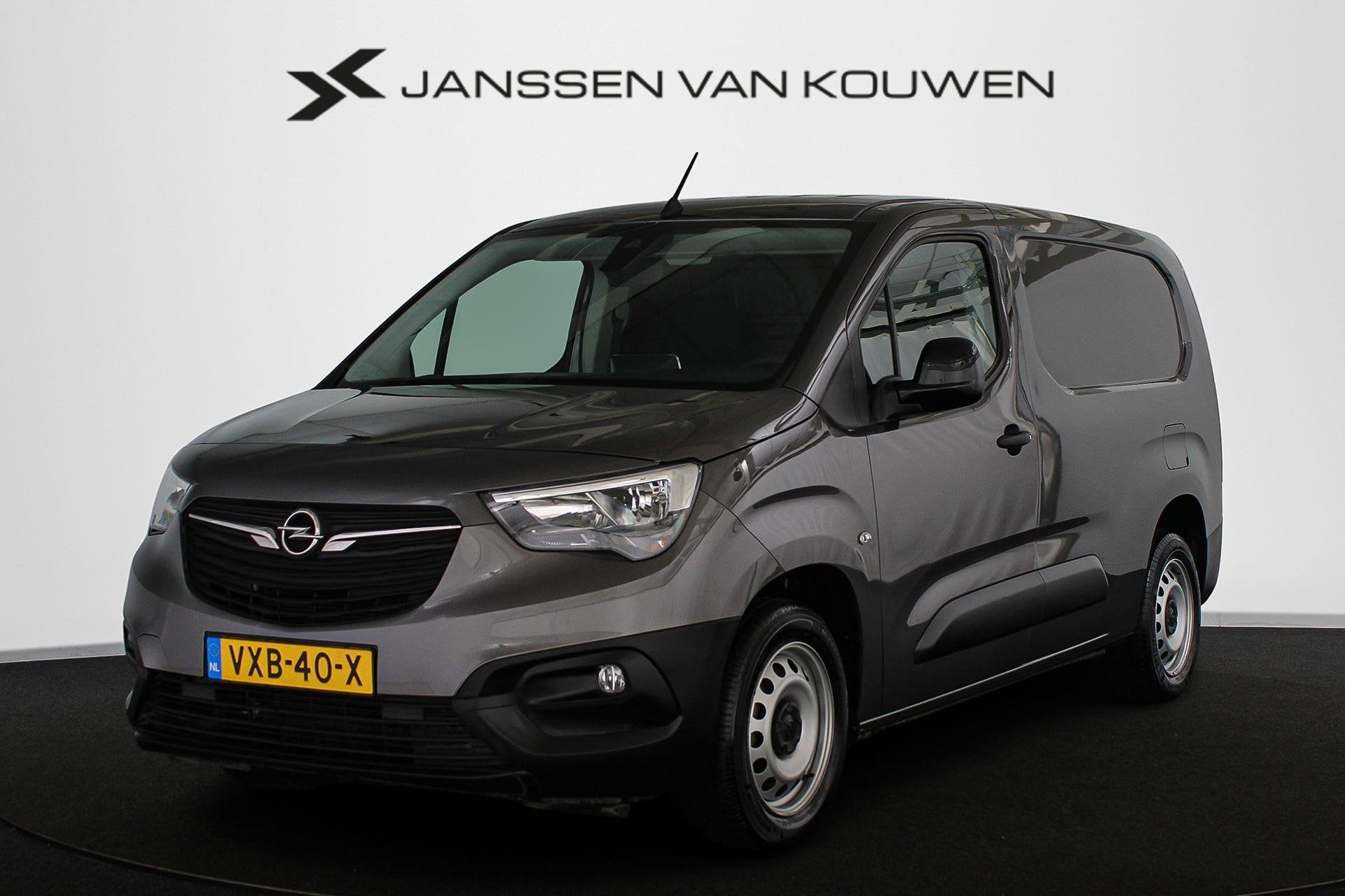 Opel Combo 1.5D L2H1 Standaard Navigatie Camera Apple CarPla, Voorwielaandrijving, Stof, Euro 6, 4 cilinders