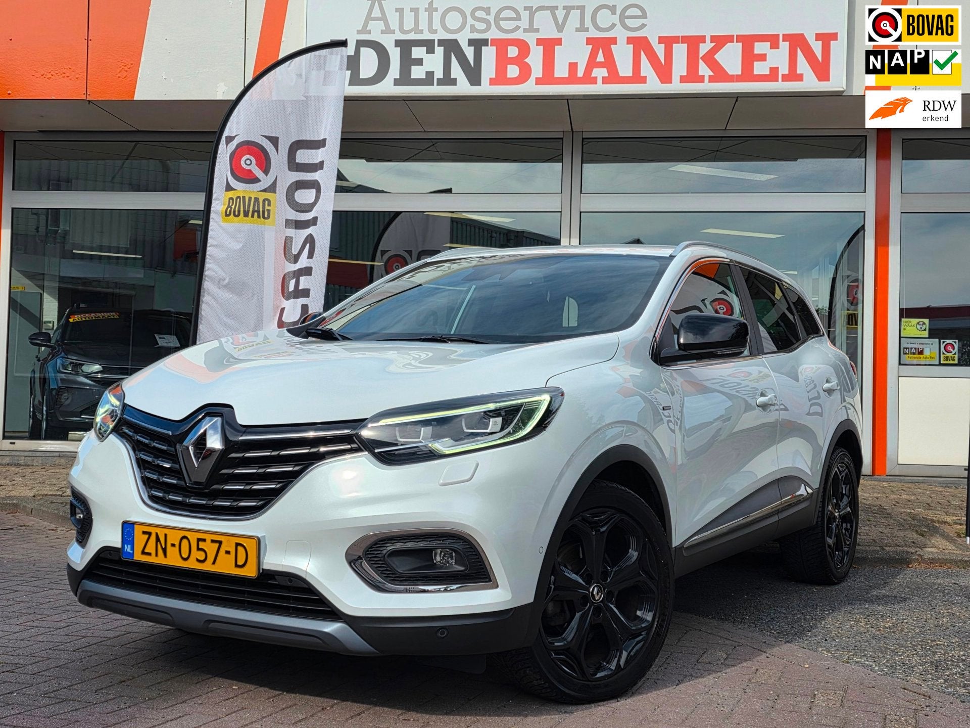 Renault Kadjar 1.3 TCe Black Edition Automaat BJ.2019 / Navi, Gebruikt, 4 cilinders, 715 kg, 1337 kg