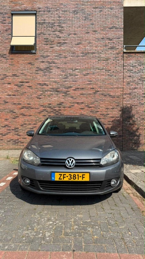 Volkswagen Golf 1.4 TSI 90KW 5D 2010 Grijs, Stof, 4 cilinders, 122 pk, Handgeschakeld