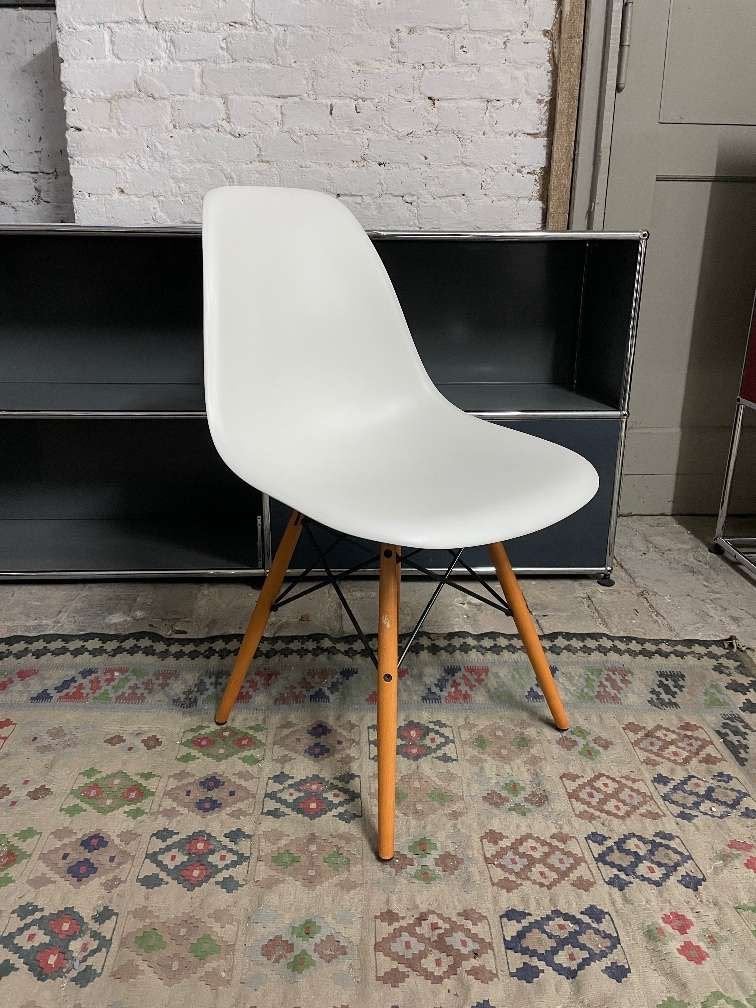 Vitra Eames DSW  Dining Chair wood white, Hout, Gebruikt, Wit, Ophalen of Verzenden