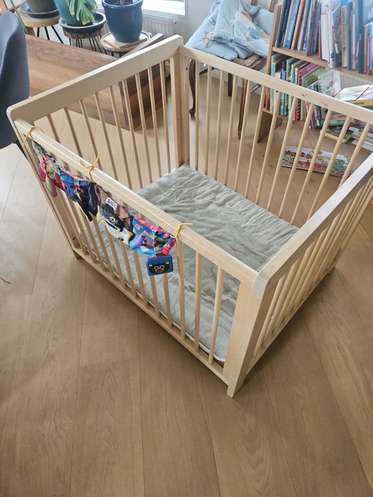 Box met Koeka boxkleed op maat, Ophalen, Gebruikt, Vierkant, Boxkleed