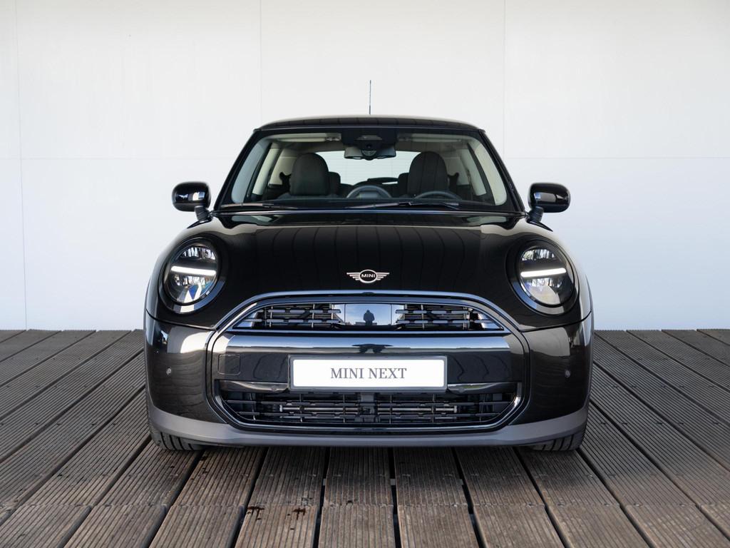 MINI Cooper C Essential + XS-pakket | Lentevoordeel, Stof, Gebruikt, 156 pk, Met garantie (alle)
