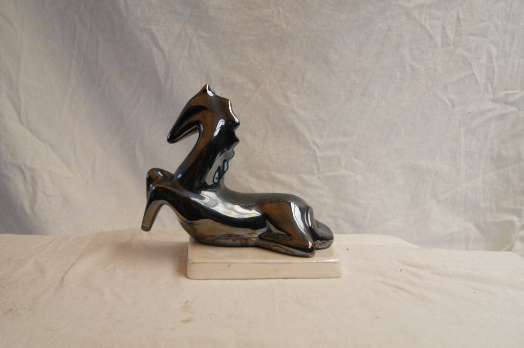 Paard ( Liggend, Ophalen of Verzenden, Steen of Keramiek, Beeld
