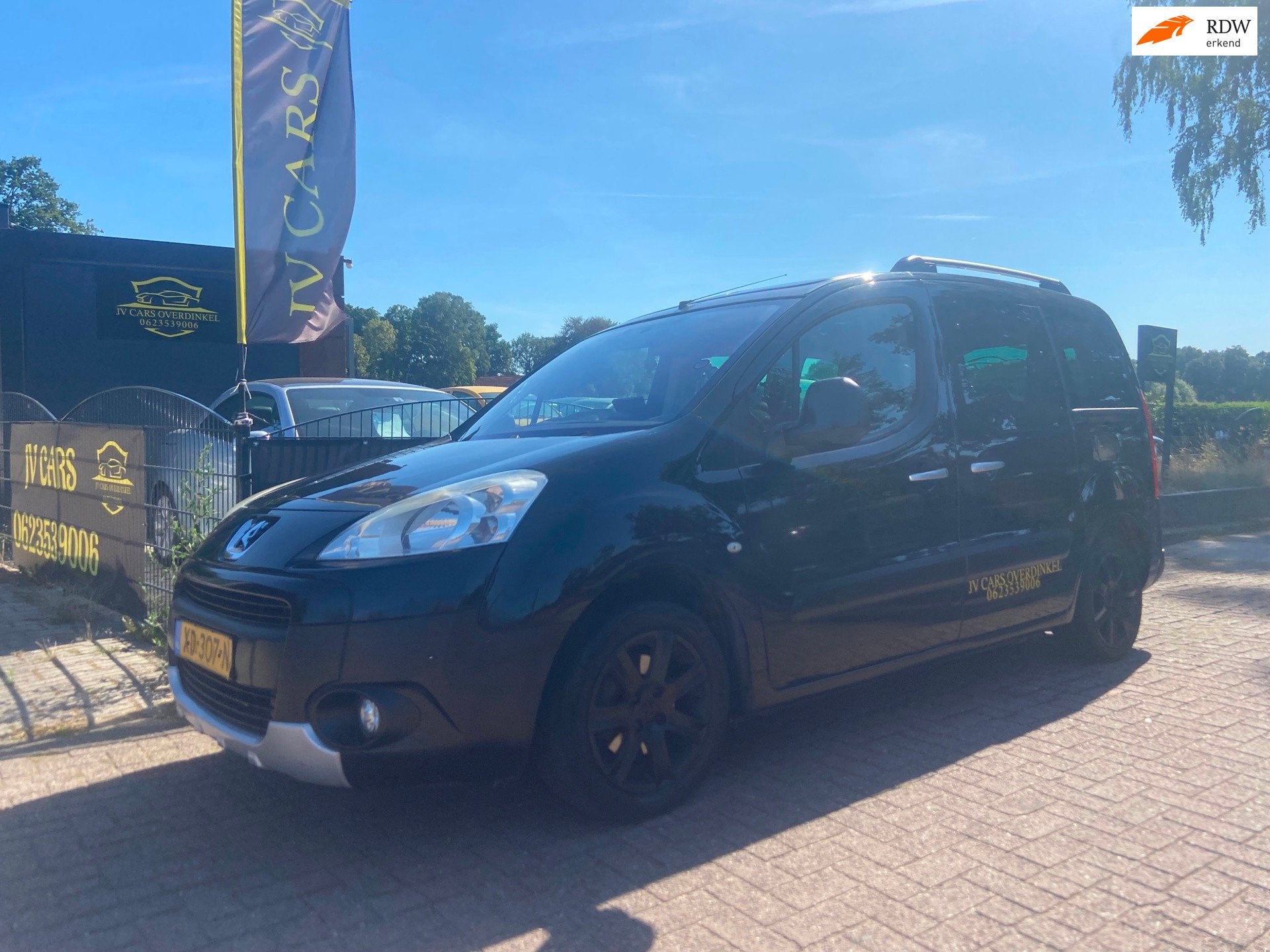Peugeot Partner Tepee 1.6 XT - AIRCO,ELEKT PAKKET,DAKRAILS,G, Voorwielaandrijving, Zwart, Bedrijf, Handgeschakeld