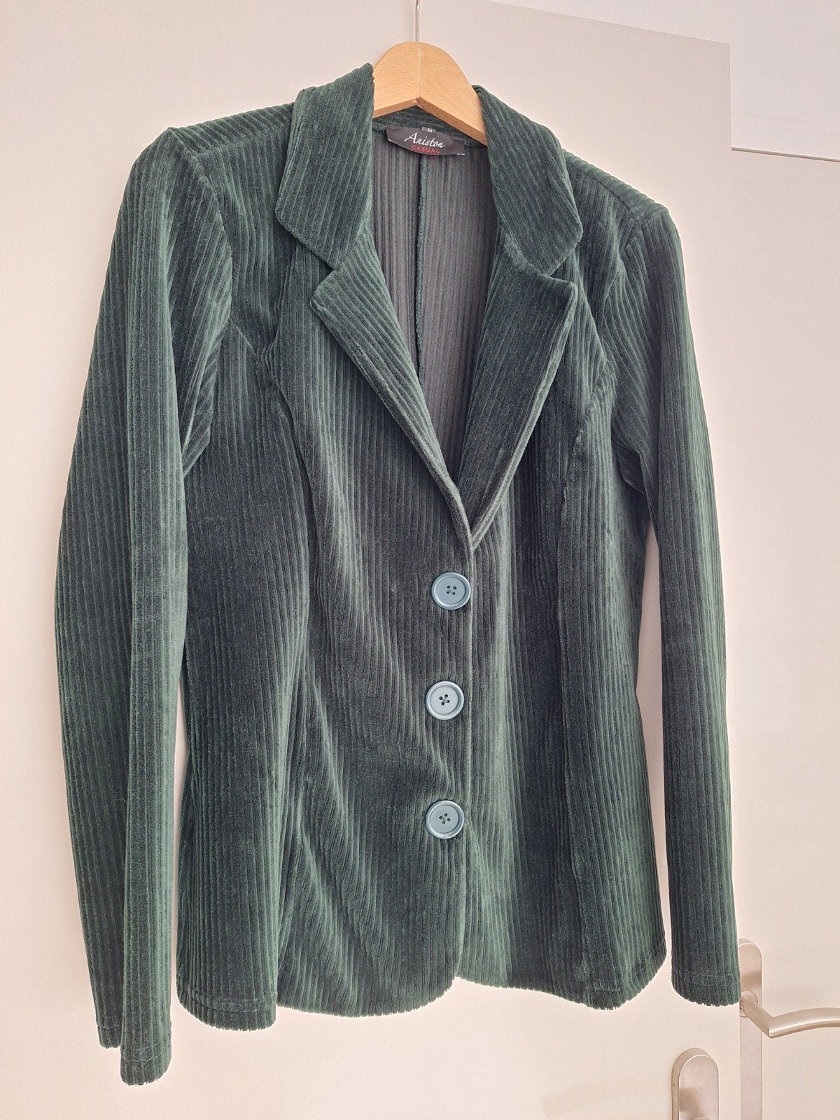 Aniston, nieuw donkergroen ribfluwelen kolbert, maat 42, Kleding | Dames, Aniston, Maat 42/44 (L), Ophalen of Verzenden, Zo goed als nieuw