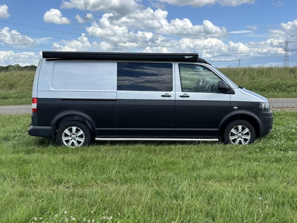 Volkswagen T5 | 2015 | Euro 4 | 4 slaapplaatsen | Org.NL, Buscamper of Camperbus, Koelkast, Volkswagen, Bedrijf