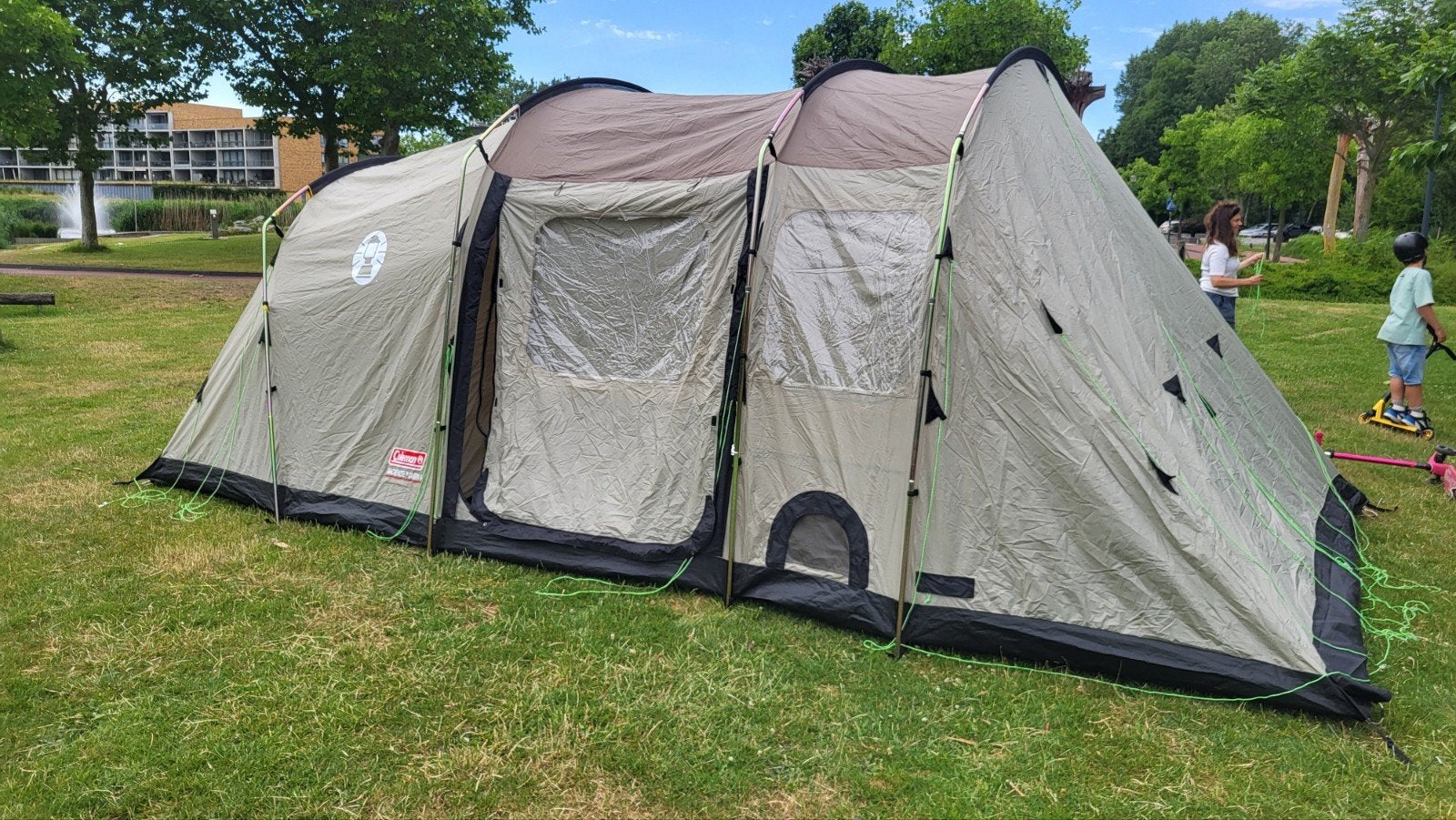 Coleman Mackenzie Cabin 6 Tent - Ruime Gezinstent, Ophalen