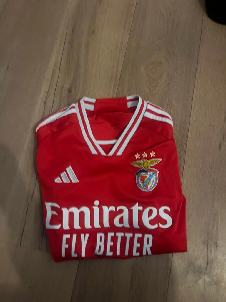 Benfica voetbalshirt, Verzamelen, Sportartikelen en Voetbal, Ophalen of Verzenden, Zo goed als nieuw, Buitenlandse clubs, Shirt