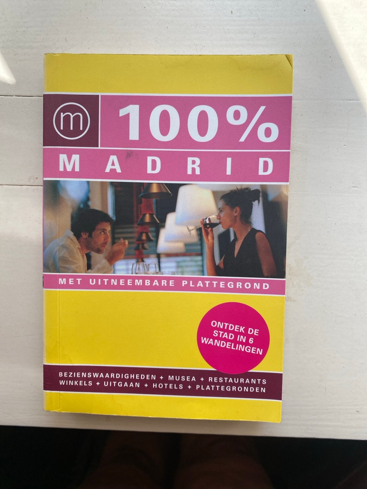 100% Madrid Reisgids met uitneembare plattegrond, Europa, Ophalen of Verzenden, Reisgids of -boek, Gelezen