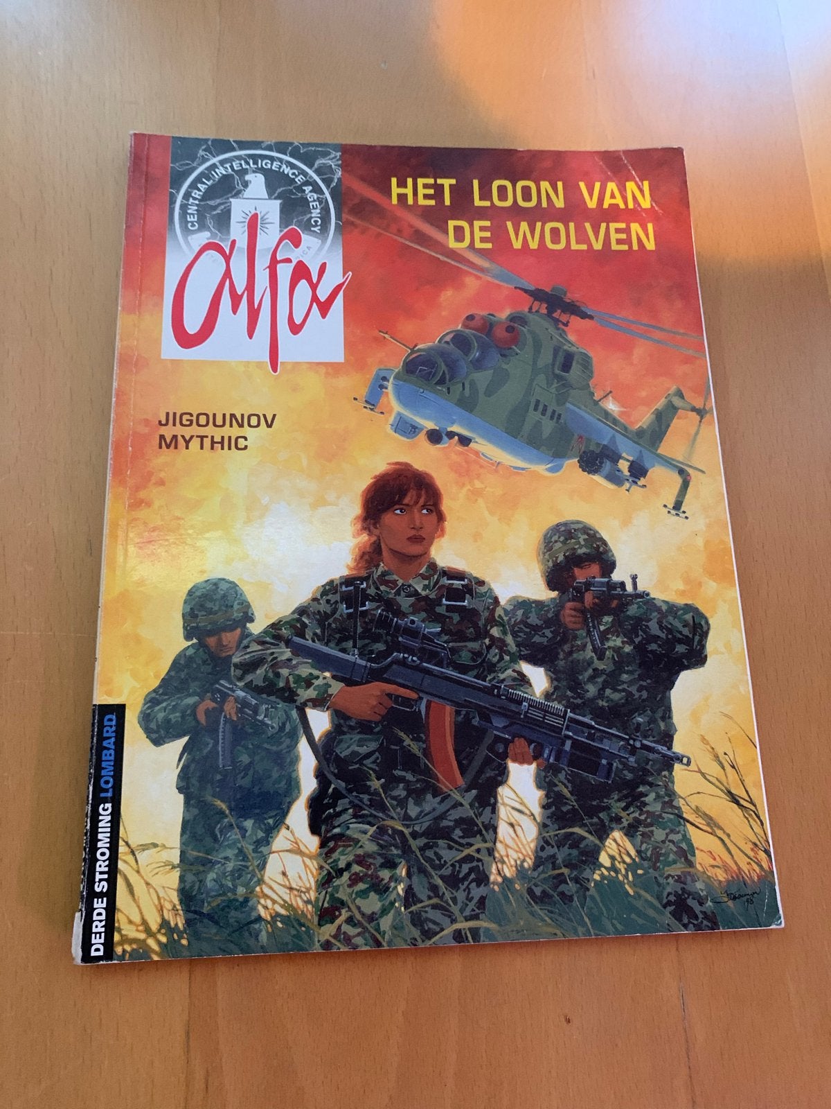 Alfa: Het Loon van de Wolven - Stripboek (Jigounov Mythic), Boeken, Eén stripboek, Ophalen of Verzenden, Gelezen