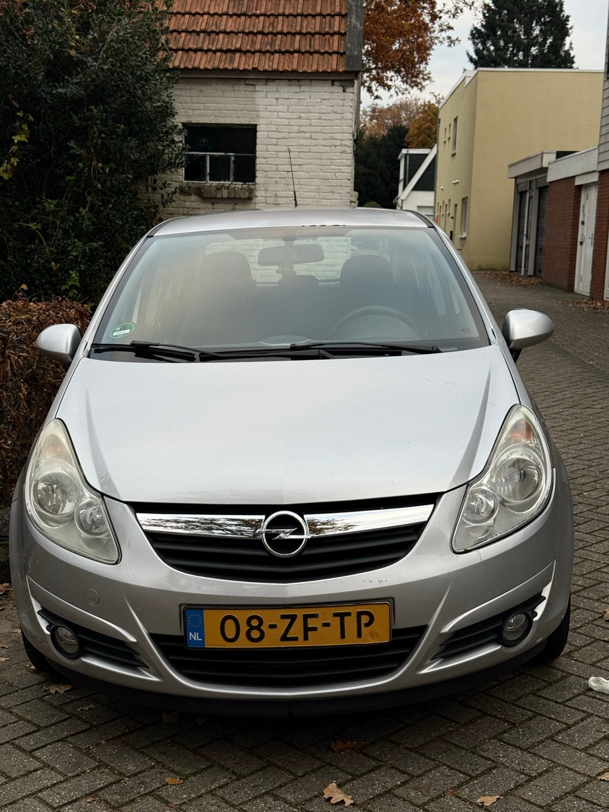 Opel Corsa 1.4 16V 5D 2008 Grijs, Auto's, Voorwielaandrijving, 1063 kg, 4 cilinders, 49 €/maand
