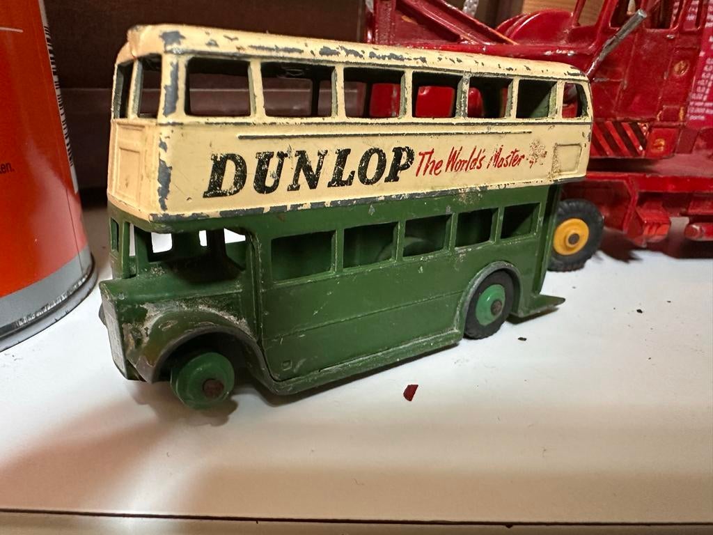Vintage Dinky Toys Dunlop dubbeldekker bus, Ophalen of Verzenden, Zo goed als nieuw, Bus of Vrachtwagen, Overige merken