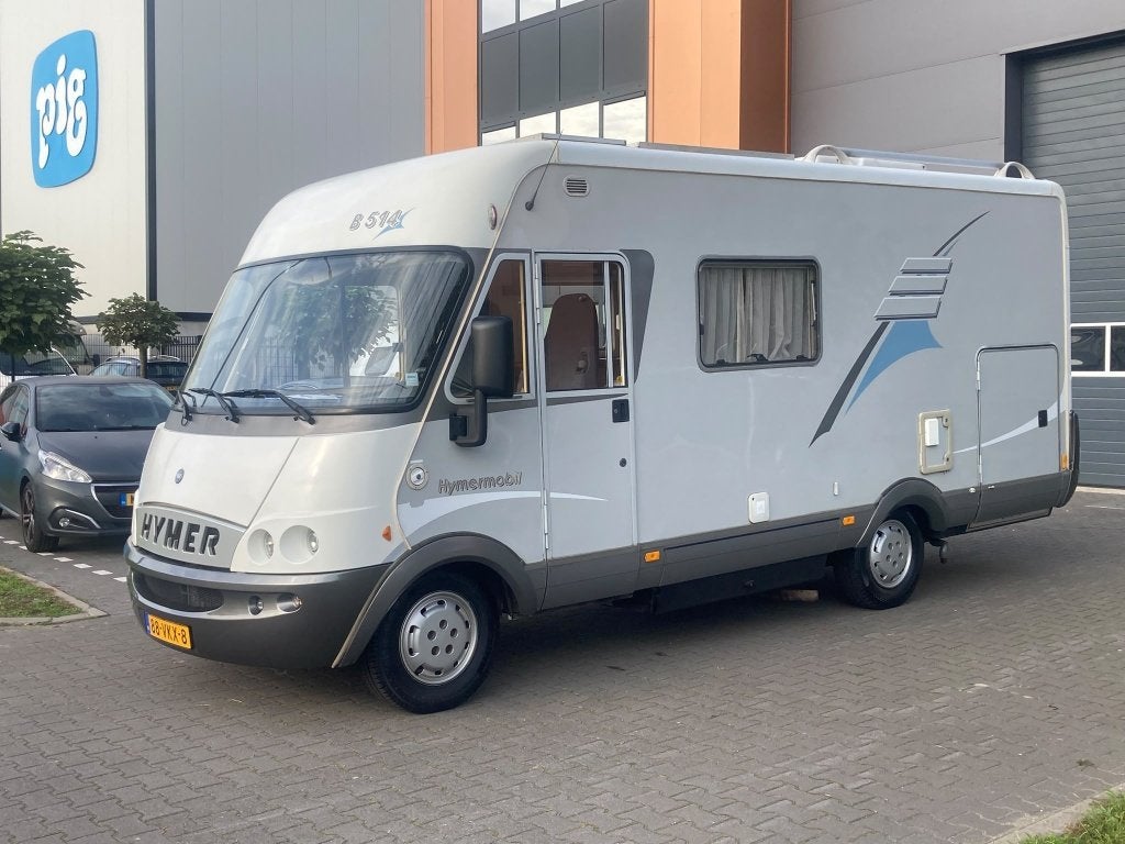 Fiat Hymer B514, Bedrijf, Half-integraal, Hymer