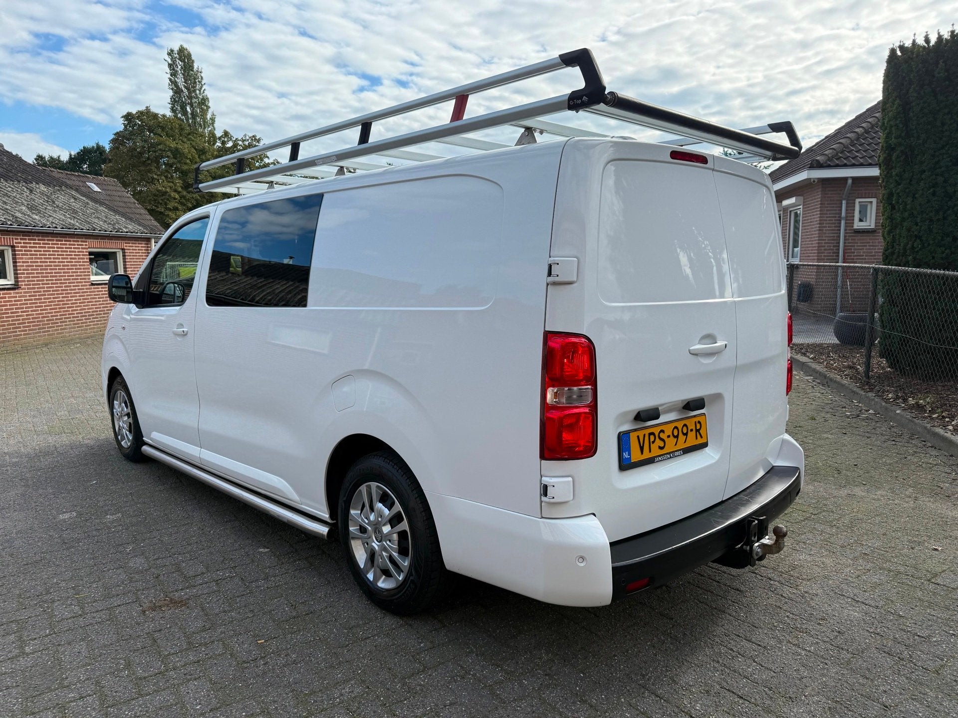 Peugeot E-Expert Long Premium DC 75 kWh dubbel cabine, Auto's, Gebruikt, Wit, Origineel Nederlands, 75 kWh