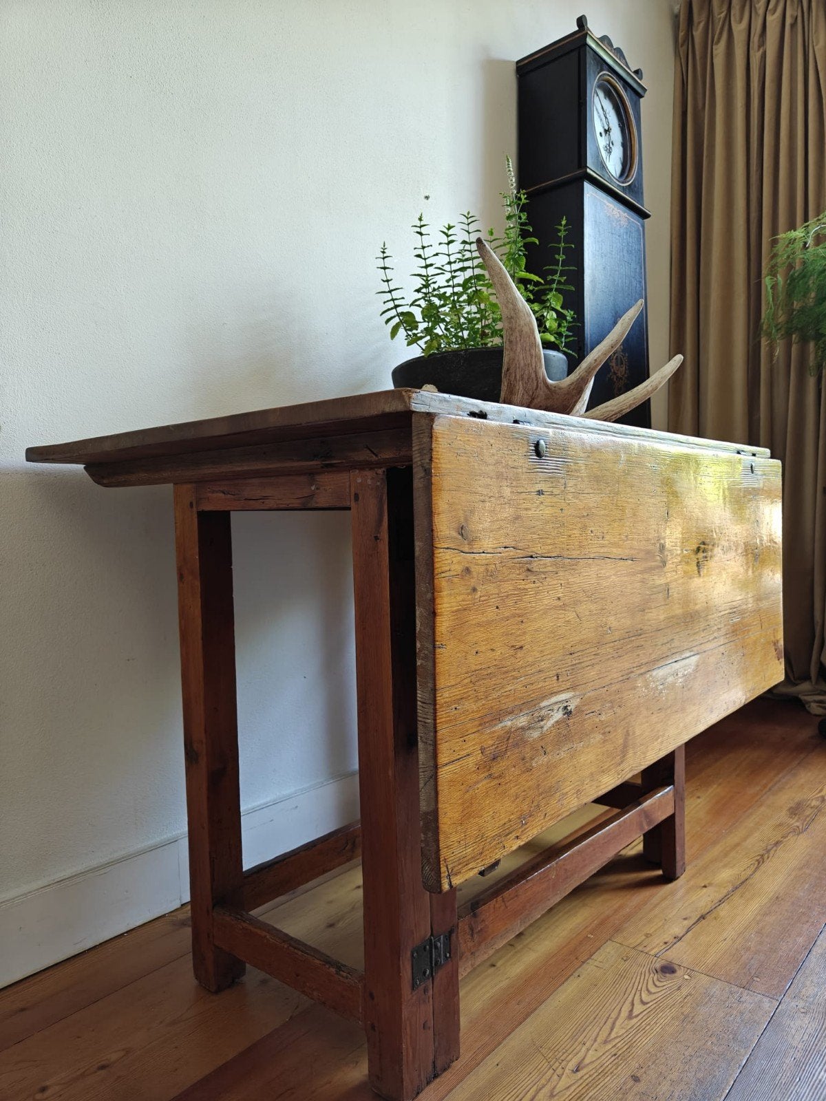 Antieke Zweedse klaptafel (slagbord), Ophalen