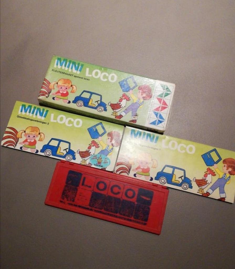 Mini loco tegeldoos met 2 boekjes, 4-6 jaar, Ophalen of Verzenden, Zo goed als nieuw, Puzzelen