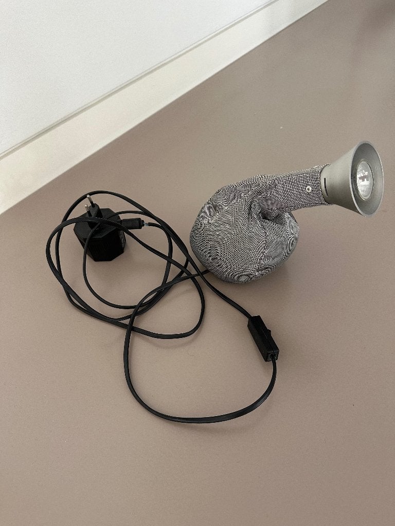 Moderne tafellamp met stoffen voet en verstelbare spot, Huis en Inrichting, Lampen | Tafellampen, Overige merken, GU10, Ophalen of Verzenden
