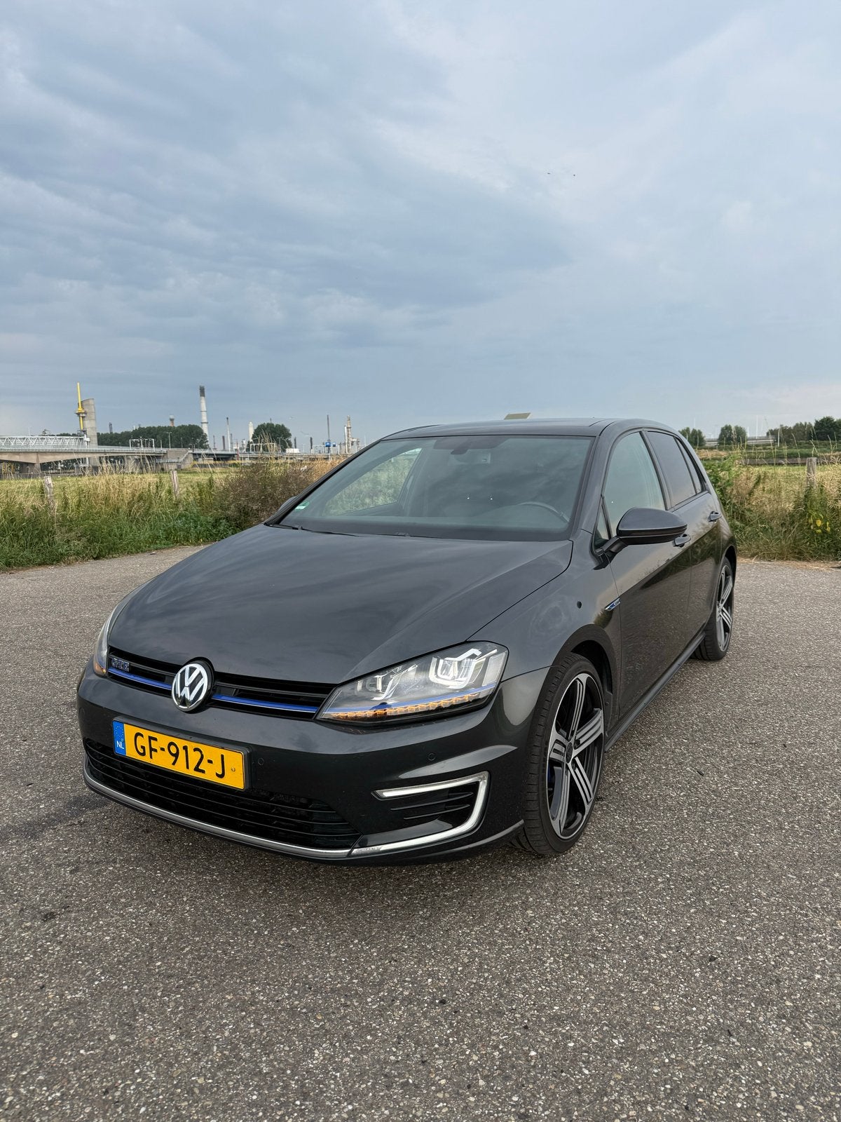 Volkswagen Golf 1.4 TSI Phev 150KW GTE 5D 2015 Grijs, 4 cilinders, 1395 cc, 1499 kg, 149 pk